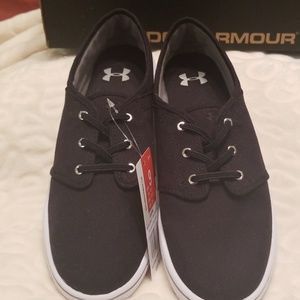 Under armour street encounter slip on shoes